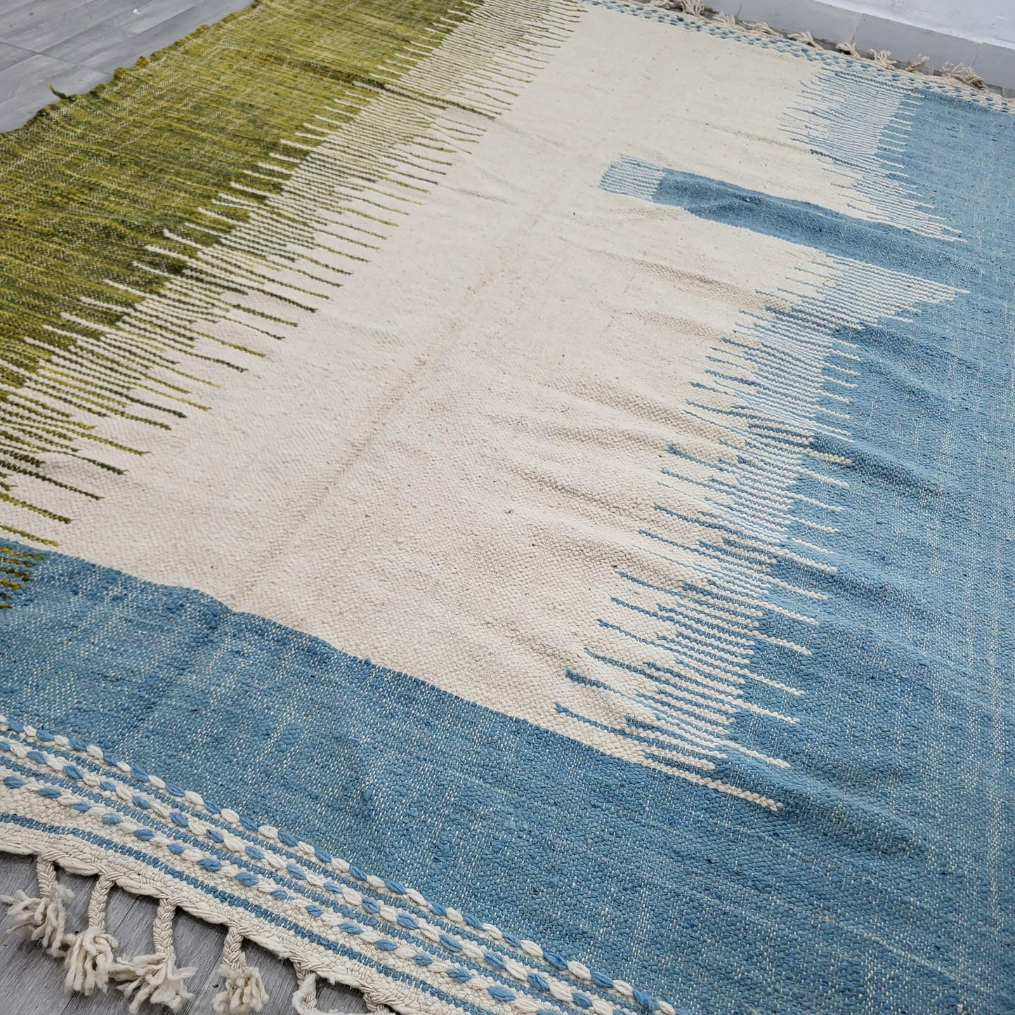'Earth & Sky' Handwoven Beni Ourain Kilim, 100% Natural Wool & Dyes