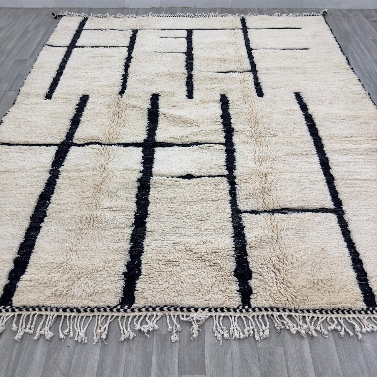 'Linear Totem' 2x3 Metre Handwoven Beni Ourain Rug 100% Natural Wool