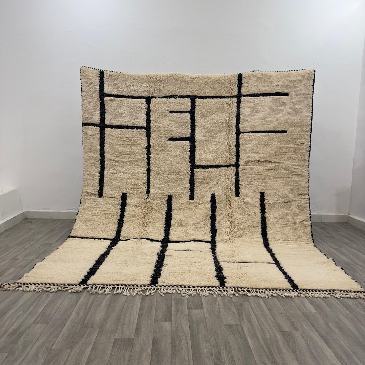 'Linear Totem' 2x3 Metre Handwoven Beni Ourain Rug 100% Natural Wool