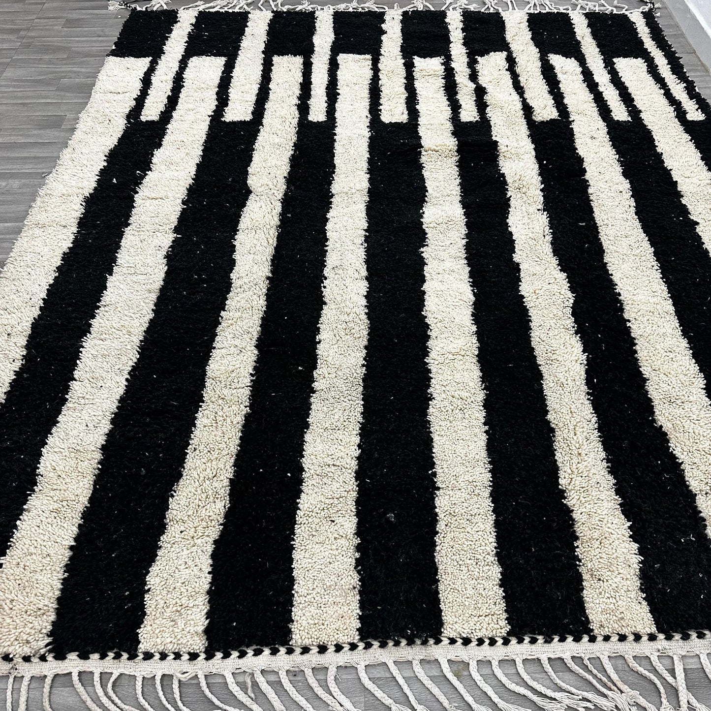 'Lunaire' Handmade Beni Ourain Rug, 100% Natural Wool, 100% Dyes - 2x3m