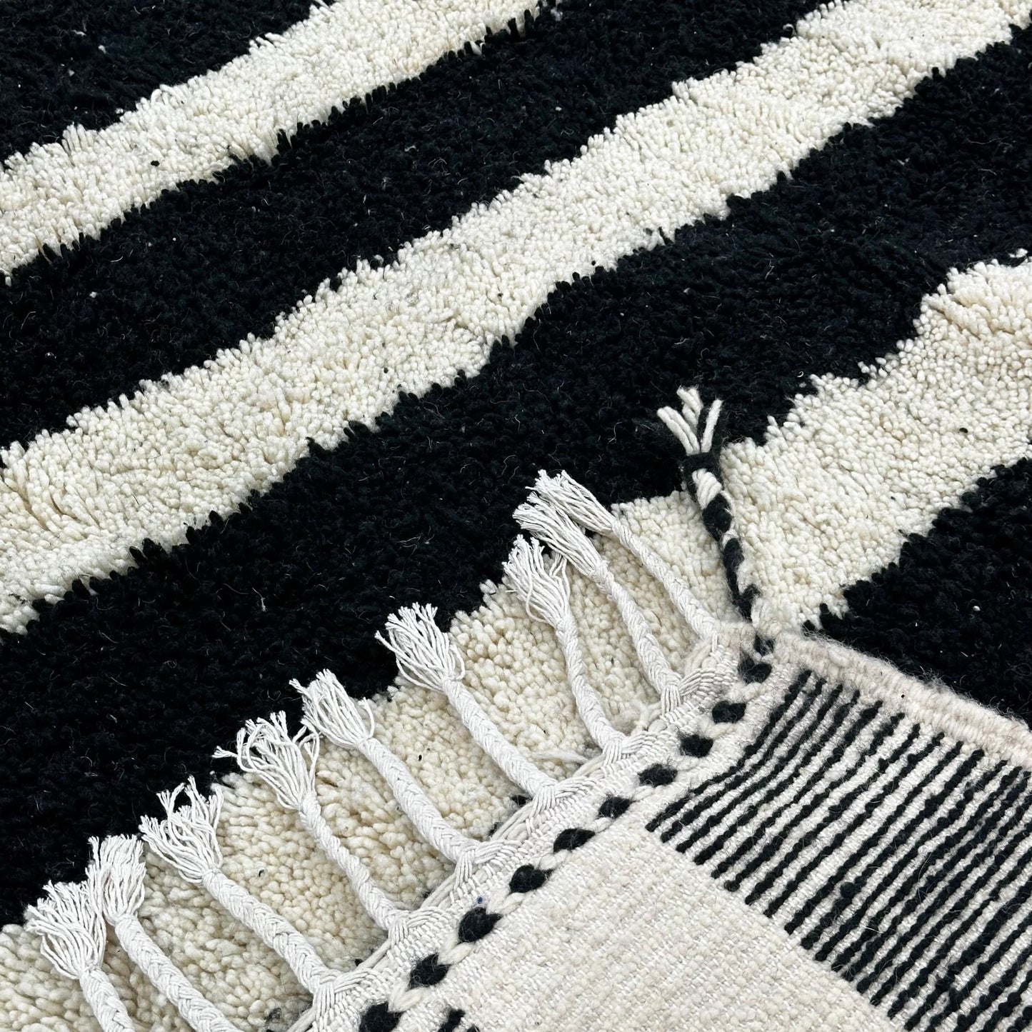 'Lunaire' Handmade Beni Ourain Rug, 100% Natural Wool, 100% Dyes - 2x3m