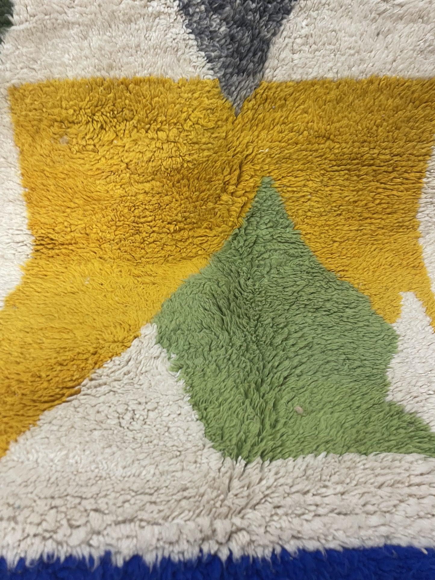 'Nomad Mirage' 2.5x1.5m Handwoven Beni Ourain Rug 100% Natural Wool & Dyes