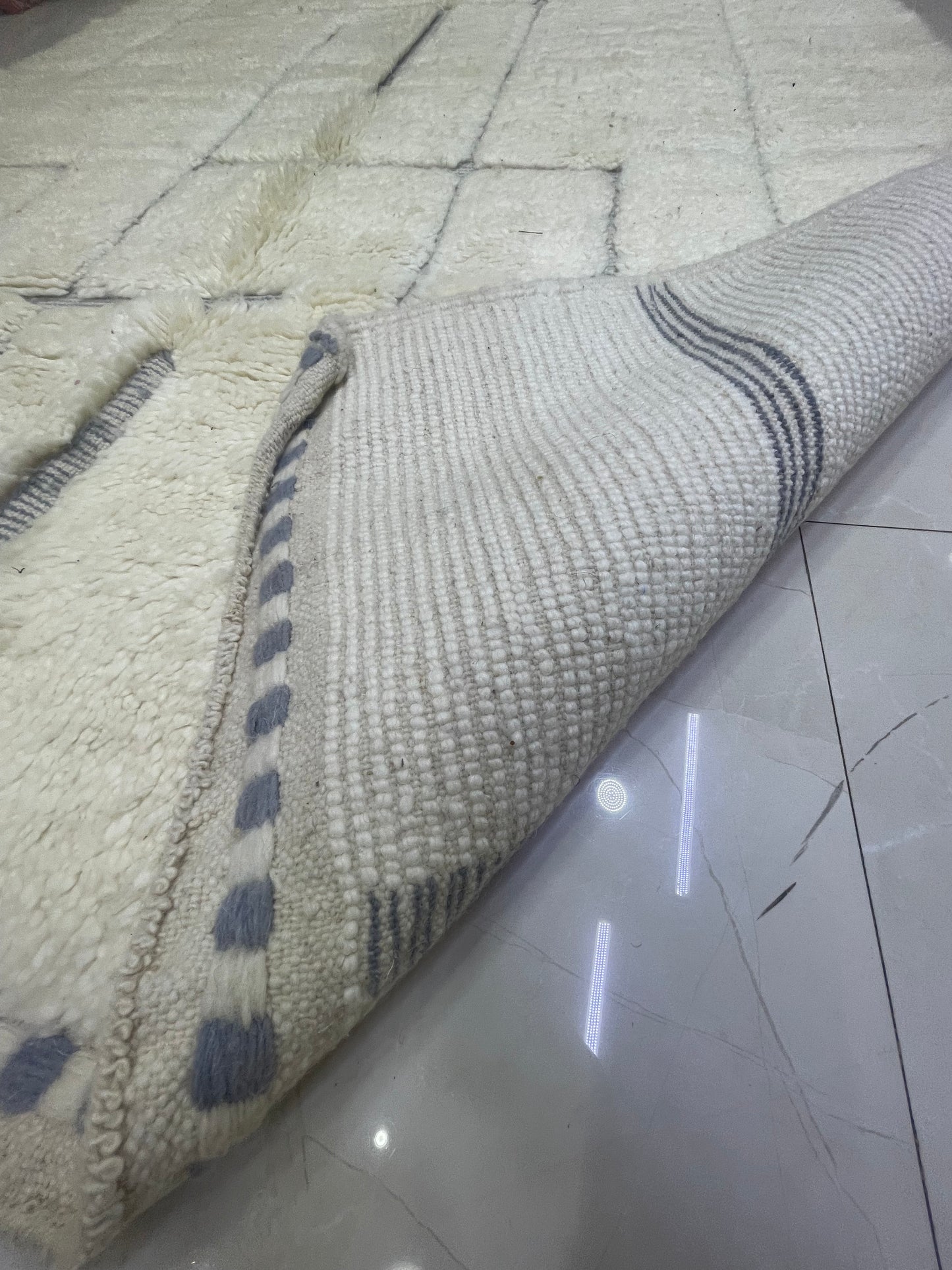 Whisper – Handwoven Beni Ourain Rug (2.75m x 1.65m) - 100% Natural Wool & Dyes