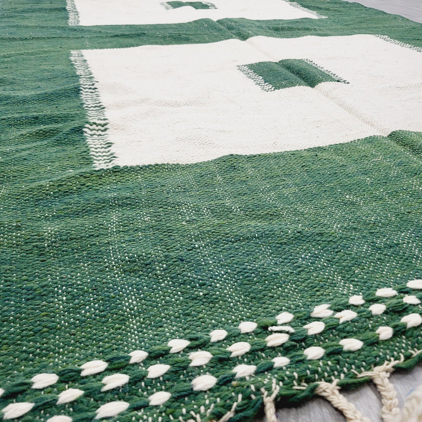 Peace of Ivory, 2x3m Handwoven Beni Ourain Kilim Rug, 100% Natural Wool & Dyes