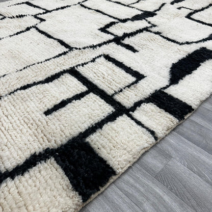 'Labyrinthia' 2x3 Metre  Handwoven Beni Ourain Rug, 100% Natural Wool & and Dyes