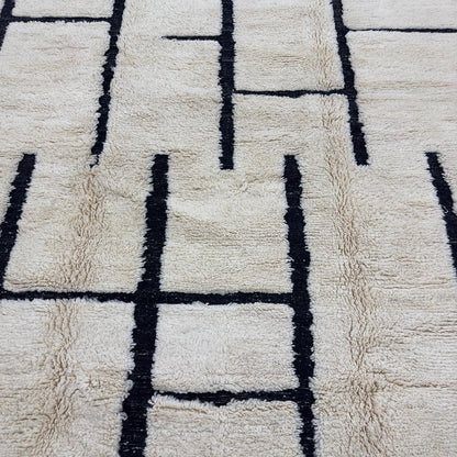 'Linear Totem' 2x3 Metre Handwoven Beni Ourain Rug 100% Natural Wool