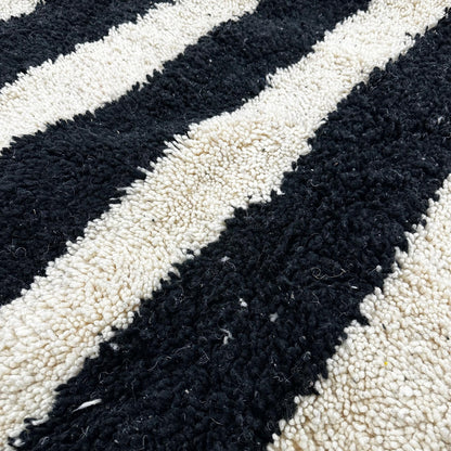 'Lunaire' Handmade Beni Ourain Rug, 100% Natural Wool, 100% Dyes - 2x3m